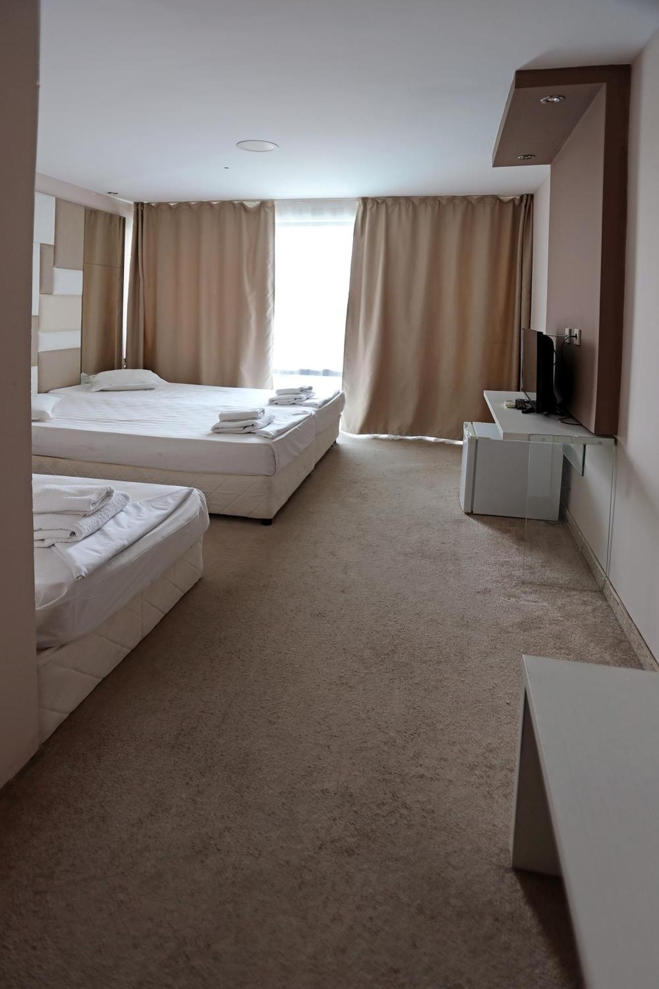 Riviera Blue Hotel Sunny Beach Ngoại thất bức ảnh