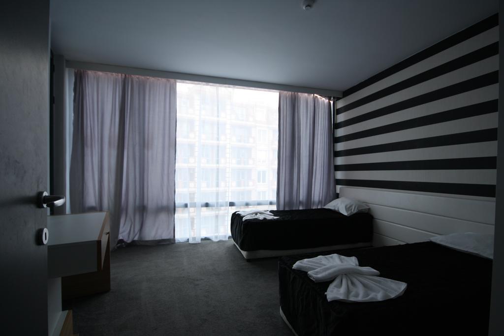 Riviera Blue Hotel Sunny Beach Ngoại thất bức ảnh