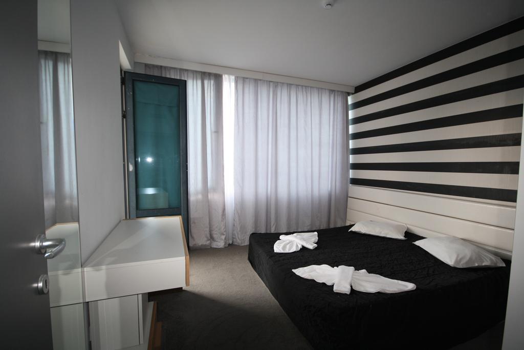 Riviera Blue Hotel Sunny Beach Ngoại thất bức ảnh